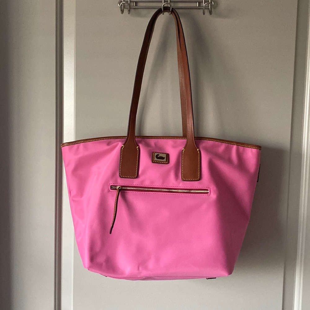 Dooney and Bourke Zipper Tote
